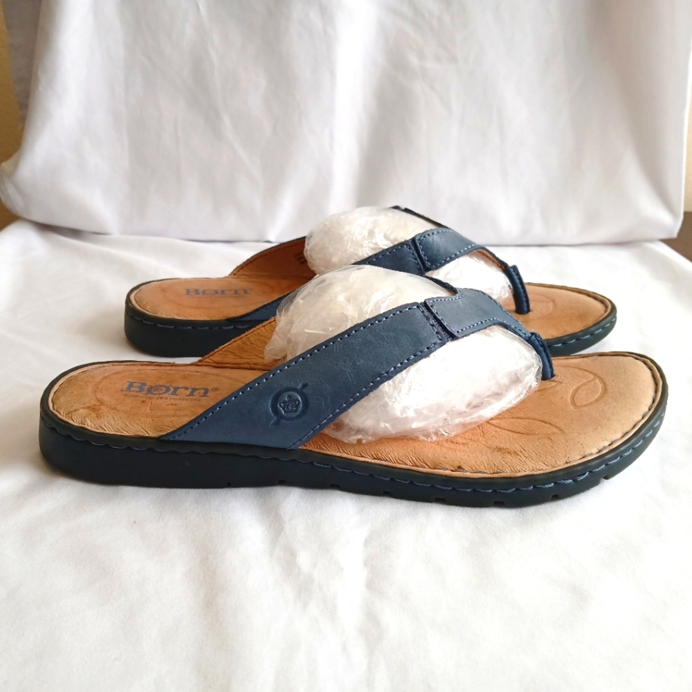 Born Handcrafted Women's Comfort Thong Flat Sandals Size 8M - Picture 2 of 6